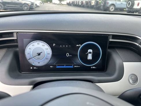 Used 2022 Hyundai Tucson SEL w/ Convenience + Premium Package FWD image 12