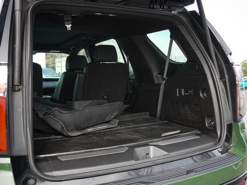 Used 2023 Chevrolet Tahoe Z71 image 32