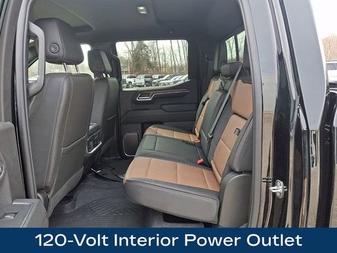 Used 2024 Chevrolet Silverado 1500 High Country w/ Technology Package image 22