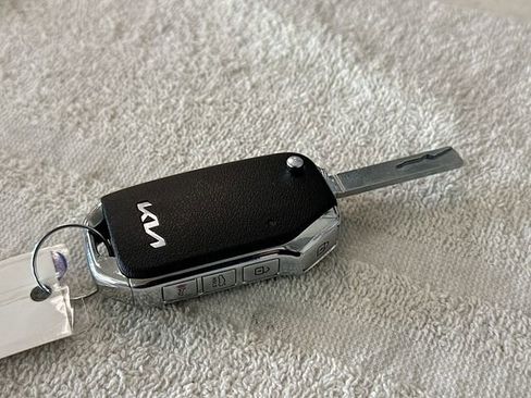 Used 2023 Kia Forte LXS w/ LXS Technology Package image 28