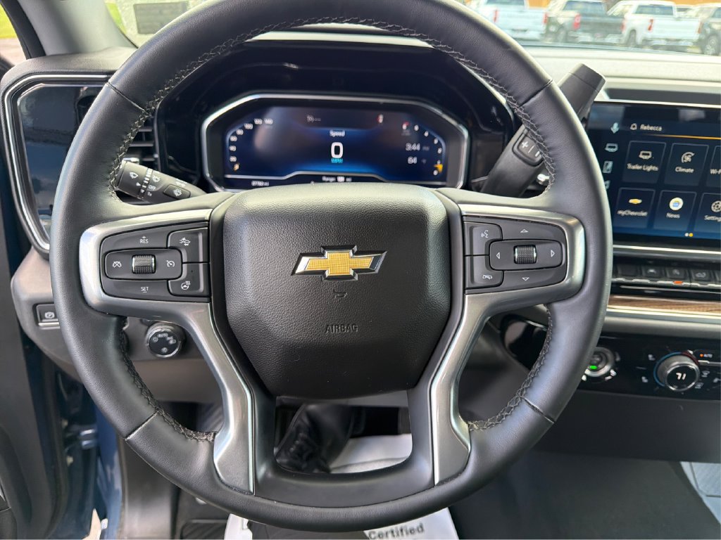 Used 2024 Chevrolet Silverado 1500 LT AWD/4WD image 14