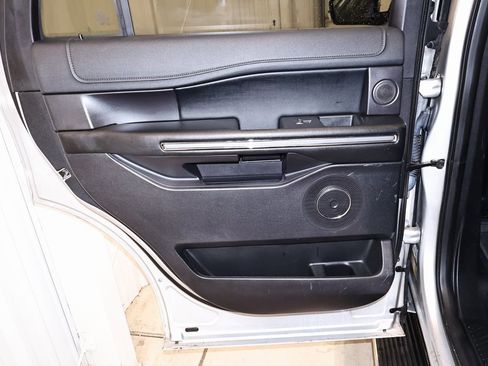 Certified 2019 Ford Expedition XLT w/ Equipment Group 202A image 13