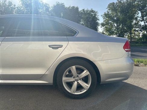 Used 2013 Volkswagen Passat 2.5 SE image 9