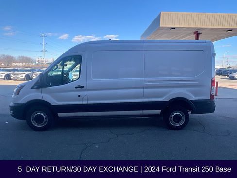 Used 2024 Ford Transit 250 148 Medium Roof image 5