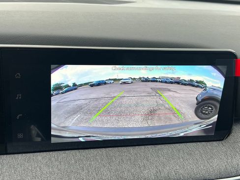 New 2026 Nissan Kicks SV AWD/4WD image 10