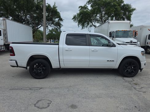 Used 2022 RAM 1500 Laramie AWD/4WD image 8