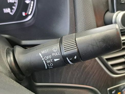 Used 2022 Honda Accord EX-L image 11