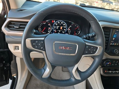 Used 2023 GMC Acadia Denali image 13