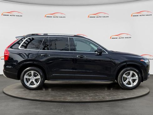 Used 2019 Volvo XC90 T5 Momentum image 6