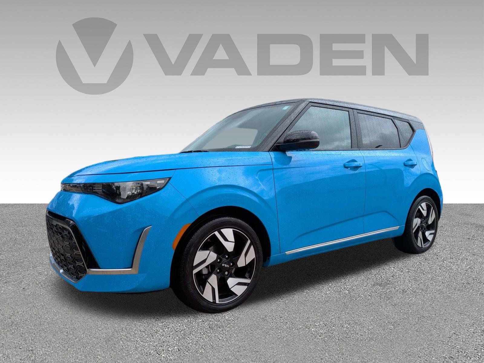 Used 2024 Kia Soul GT-Line FWD image 2
