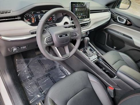 Certified 2023 Jeep Compass Limited AWD/4WD image 19