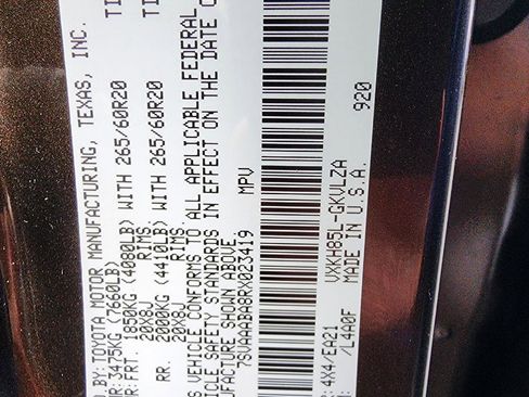 Used 2024 Toyota Sequoia Limited image 25