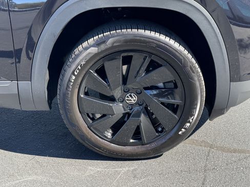 Used 2026 Volkswagen Atlas SE FWD image 11