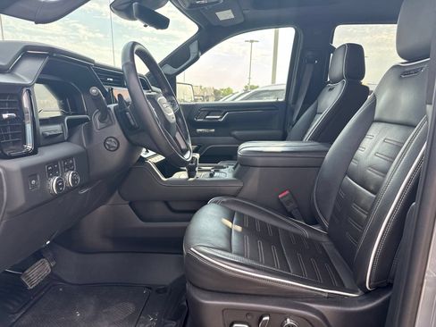 Used 2024 GMC Sierra 1500 AT4X AWD/4WD image 10