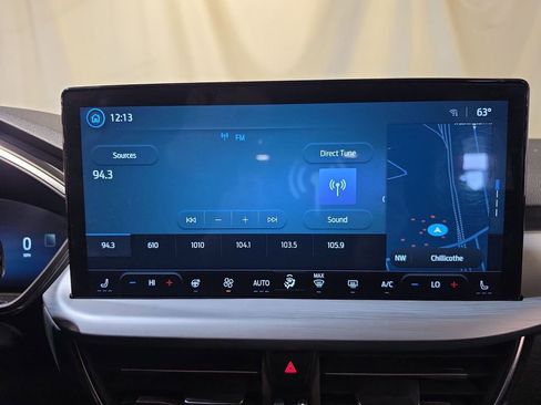 Used 2024 Ford Escape Platinum AWD/4WD image 12