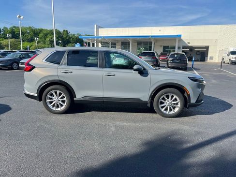 Used 2024 Honda CR-V EX-L image 3