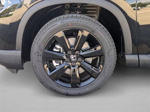 New 2025 Honda Pilot Black Edition image 17