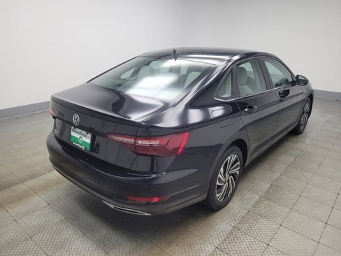 Used 2021 Volkswagen Jetta SEL Premium FWD image 9
