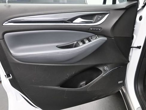 Used 2024 Buick Enclave Premium FWD image 12