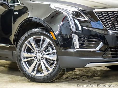 Certified 2025 Cadillac XT5 Premium Luxury image 3
