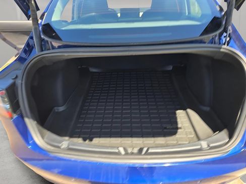 Used 2022 Tesla Model 3 Standard Range RWD image 10