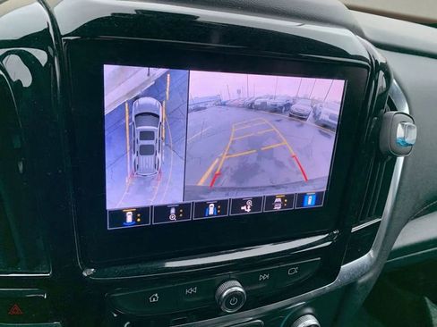 Used 2022 Chevrolet Traverse RS AWD/4WD image 37