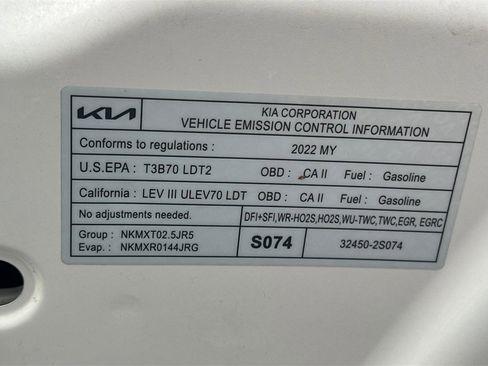 Used 2022 Kia Sorento LX image 32