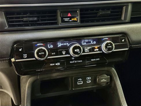 Used 2023 Honda Pilot EX-L image 15