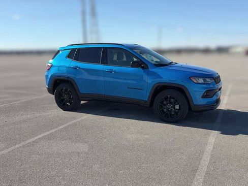 New 2026 Jeep Compass Latitude image 15
