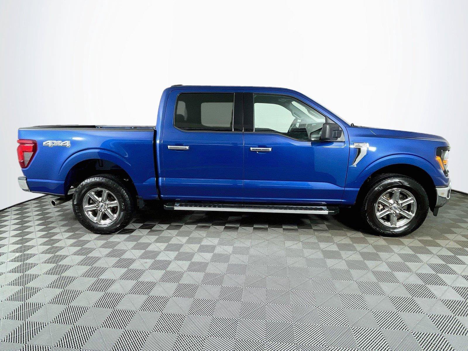 Used 2025 Ford F150 XLT w/ Equipment Group 301A Standard AWD/4WD image 10