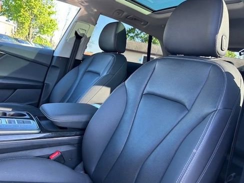 Used 2021 Audi Q8 Premium Plus AWD/4WD image 12