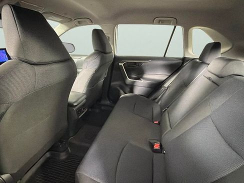 Used 2025 Toyota RAV4 LE AWD/4WD image 26