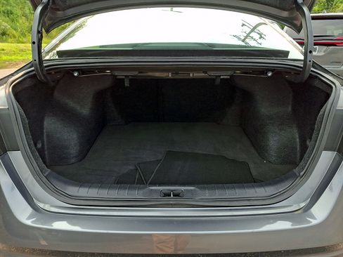 Used 2025 Nissan Altima 2.5 SV FWD image 28