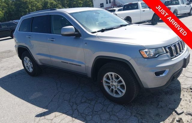 Used 2019 Jeep Grand Cherokee Laredo AWD/4WD image 1