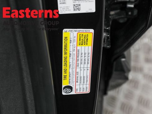 Used 2023 Buick Envision Essence w/ Sport Touring Package image 37