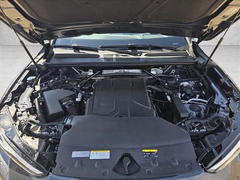 New 2025 Audi Q5 Premium image 25