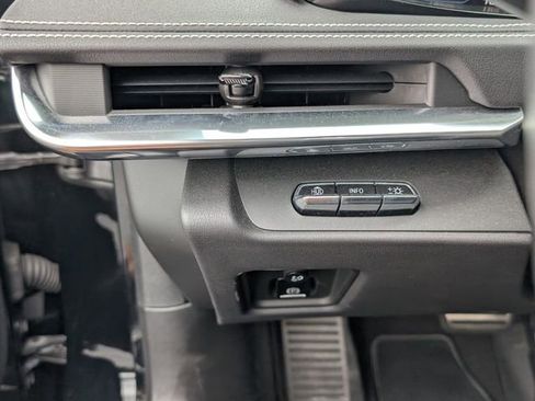 Used 2020 Chevrolet Corvette Stingray w/ 2LT Preferred Equipment Group image 30