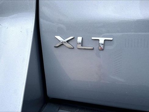 Used 2024 Ford Expedition Max XLT image 46