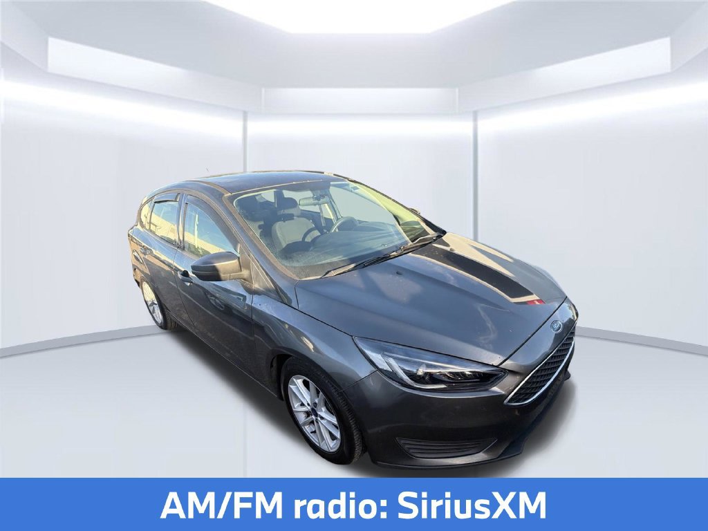Used 2017 Ford Focus SE FWD image 4