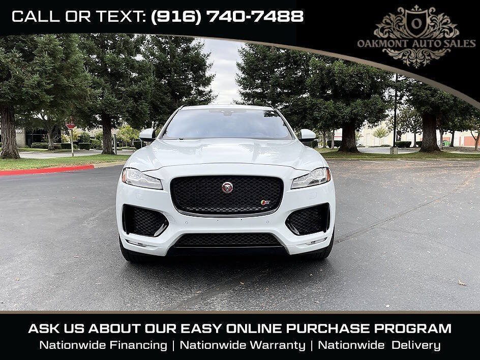 Used 2017 Jaguar F-PACE S AWD/4WD image 2