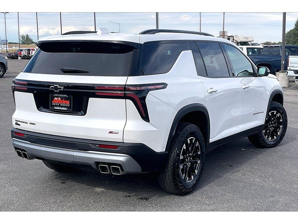 Used 2024 Chevrolet Traverse Z71 w/ Enhanced Driving Package AWD/4WD image 15