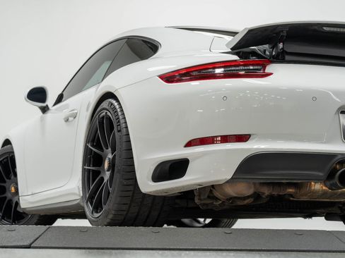 Used 2018 Porsche 911 Carrera GTS image 34