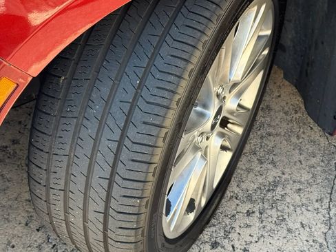 Used 2014 Lincoln MKZ w/ Equipment Group 102A Reserve FWD image 33
