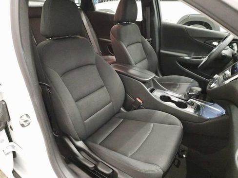 Used 2024 Chevrolet Malibu LT image 12