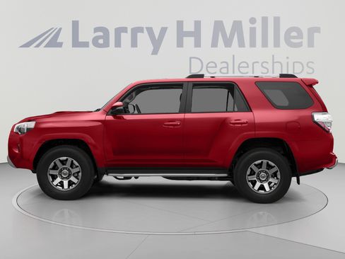 Used 2019 Toyota 4Runner TRD Off-Road Premium w/ Wilderness Package AWD/4WD image 3