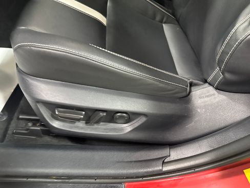 Used 2025 Toyota Camry SE FWD image 12