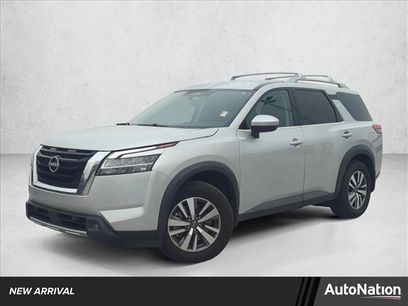 Used 2022 Nissan Pathfinder SL
