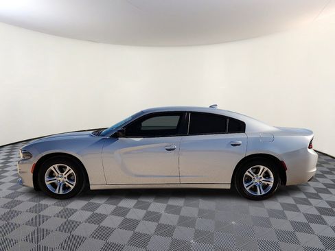 Used 2023 Dodge Charger SXT image 2