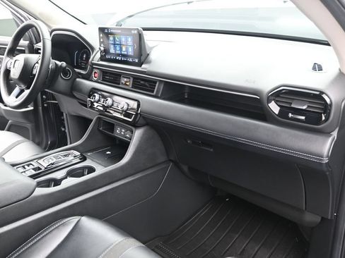 Certified 2025 Honda Pilot EX-L image 26