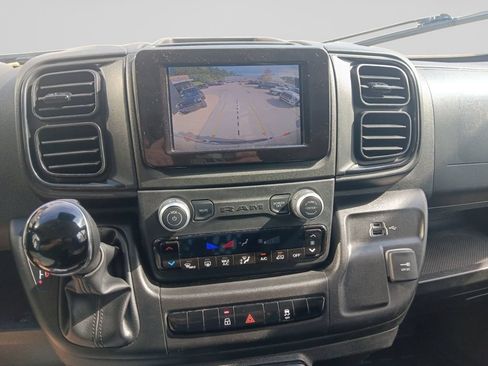 Used 2025 RAM ProMaster 2500 w/ U-Haul Equipment Group FWD image 20